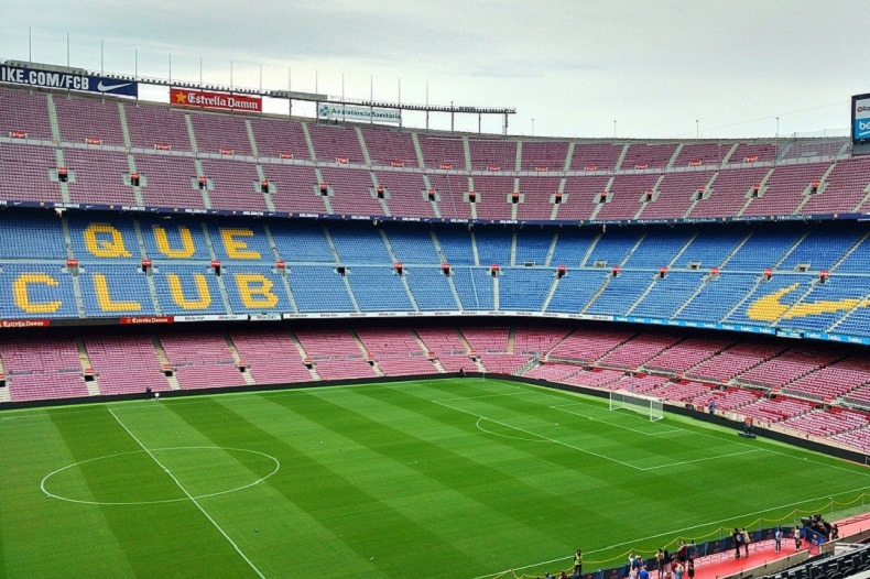 Barcelona - Camp Nou - Bild von WeLoveBarcelona_de auf Pixabay