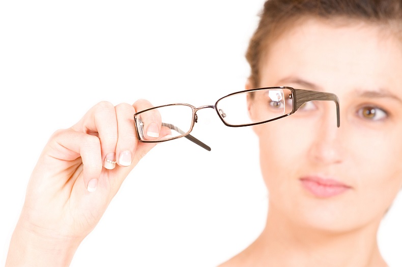 Brille und Kontaktlinsen im Urlaub