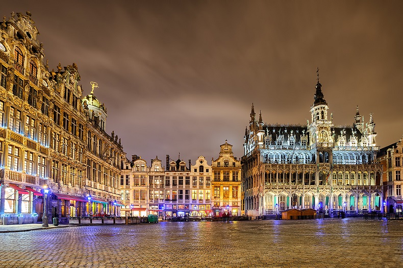 Brüssel am Abend und Nachts