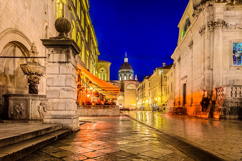 Dubrovnik am Abend und Nachts