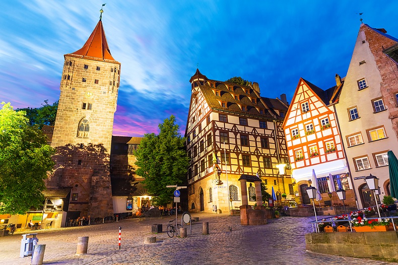 Nürnberg am Abend und Nachts