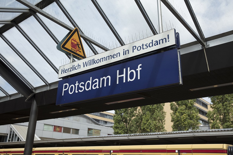 Potsdam Bahnhof Flughafen Transfer