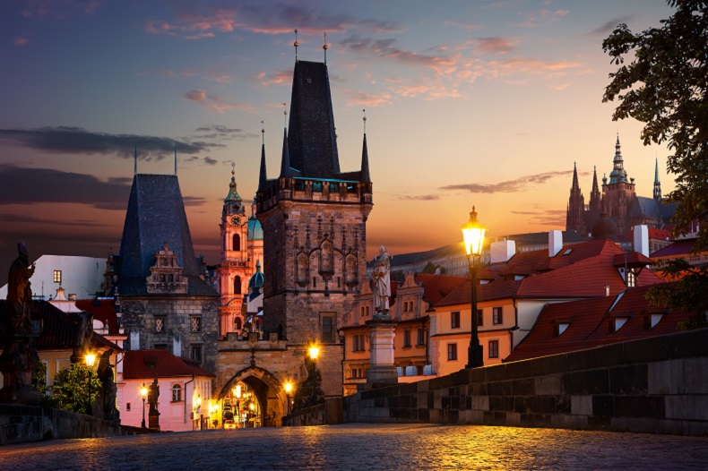 Prag bei Nacht: Nachtführung, Nachttour & Gruseltour