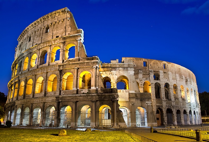 Einige Highlights drfen an Ostern in Rom nicht fehlen. Dazu zhlt auch das Kolosseum
