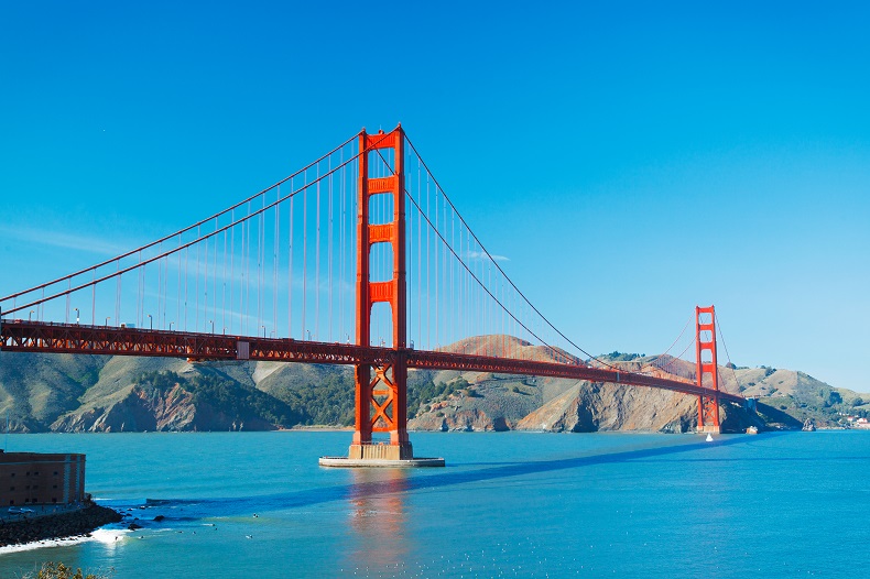Ein Wahrzeichen: Die Golden Gaten Bridge in San Francisco -  © haveseen - Envato Elements Pty Ltd.
