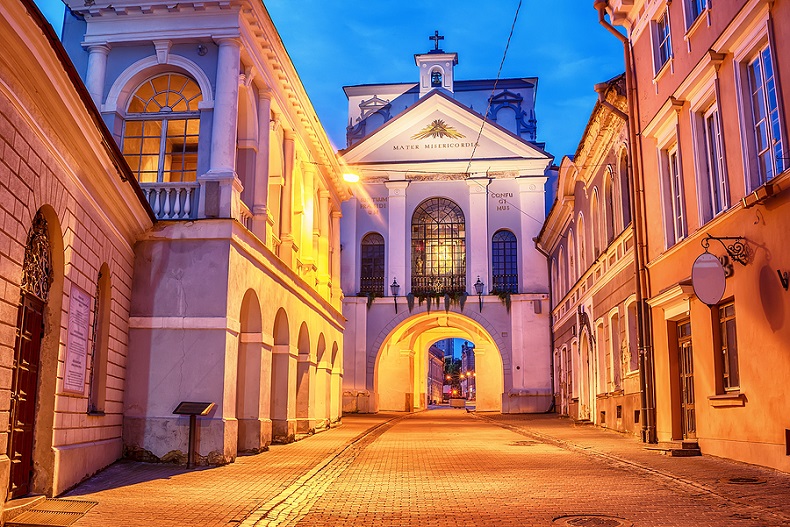Vilnius am Abend und Nachts