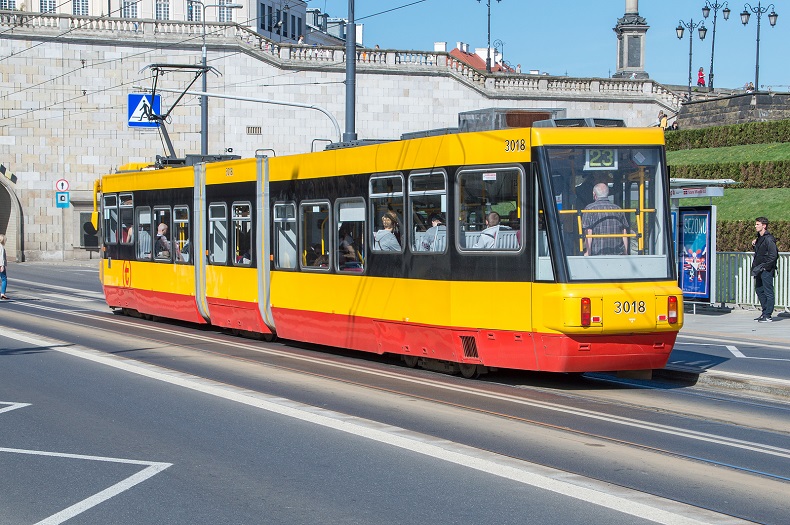 Öffentliche Verkehrsmittel in Warschau Öffentlicher