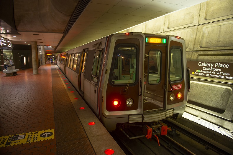Metrorail Washington - Stockfoto-ID: 336615901 Copyright: jiawangkun